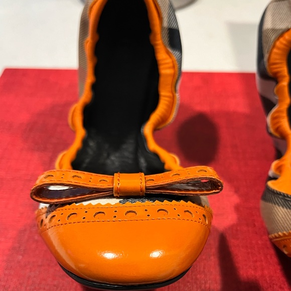 BURBERRY NWT AUTHENTIC GENUINE LEATHER HOUSE CHECK BALLET FLATS - Picture 13 of 17